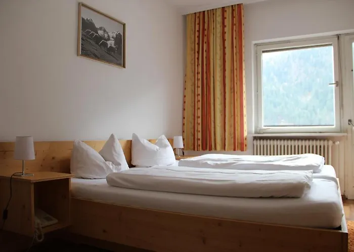 Otel Alpenhotel Oetz