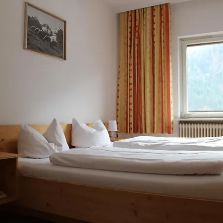 فندق Alpenhotel اوتز